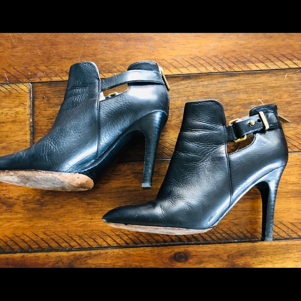 Coach Leather black ankle booties with gold buckle stiletto heel - Picture 5 of 5